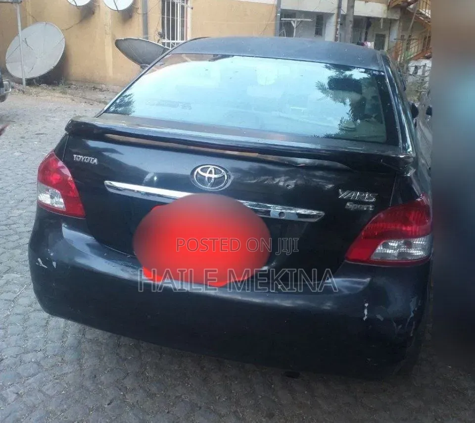 Toyota Yaris 2010 Black