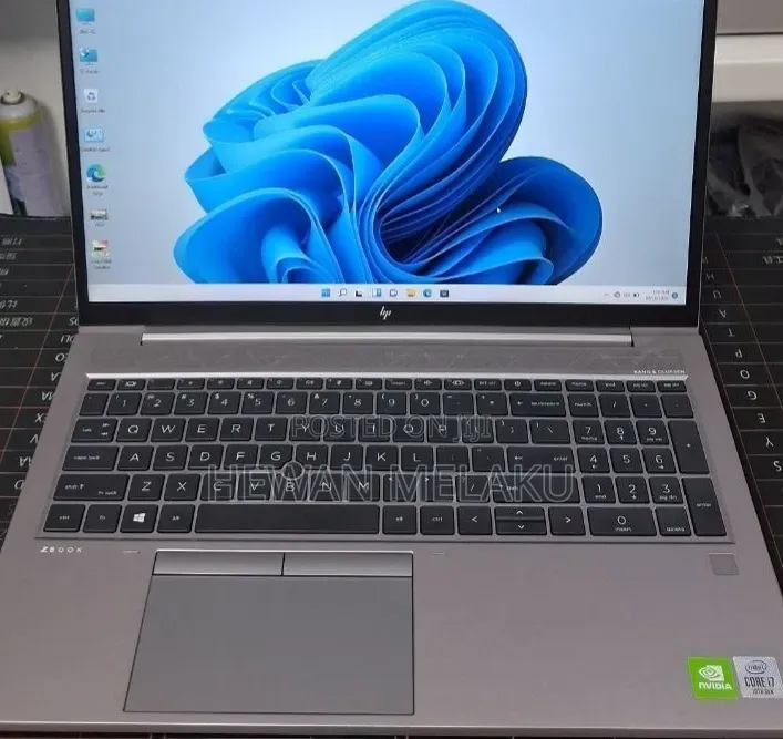 New Laptop HP ZBook 15 16GB Intel Core i7 SSD 512GB