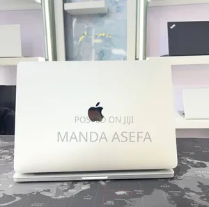 New Laptop Apple MacBook Pro 2022 M2 16GB Apple M2 SSD 256GB