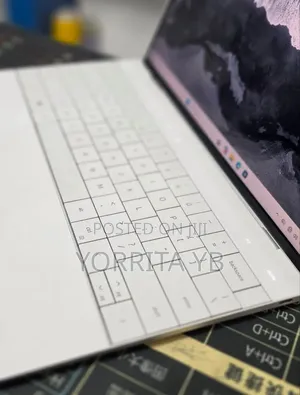 New Laptop Dell XPS 13 16GB Intel Core i7 SSD 512GB