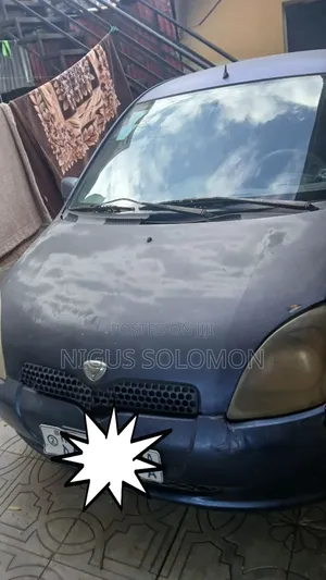 Toyota Vitz 1999 Blue