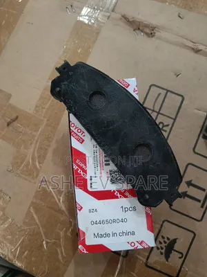 Bz4x Brake Pad (የፊት ፍሬን ሸራ )