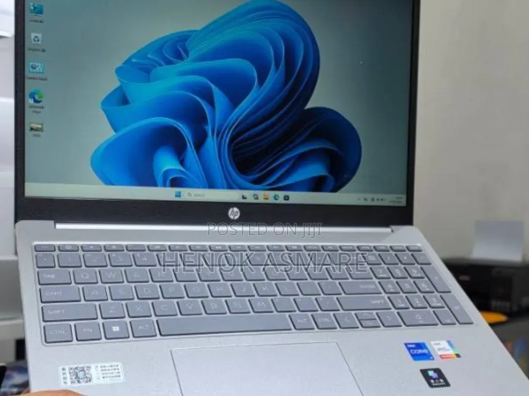 New Laptop HP Stream Notebook 16GB Intel Core i7 SSD 1T