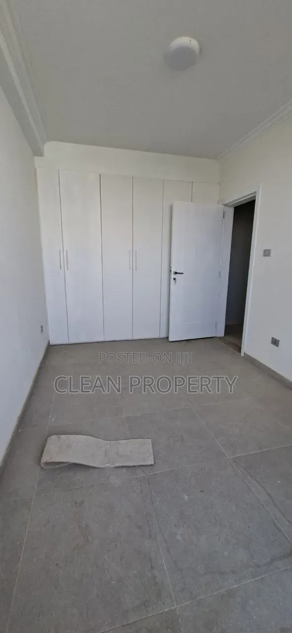 3bdrm Apartment in Clean Properties, Bole for rent