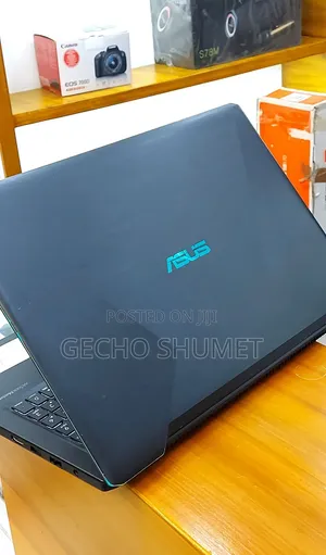 New Laptop Asus Vivobook 15 16GB Intel Core i7 SSD 256GB