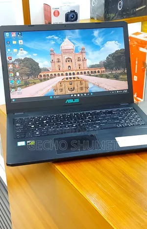 New Laptop Asus Vivobook 15 16GB Intel Core i7 SSD 256GB