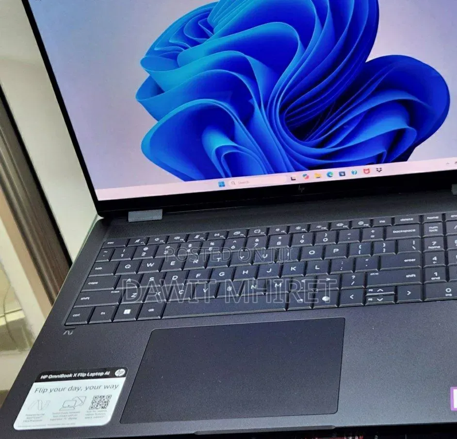 New Laptop HP OmniBook X Flip 16" 16GB Intel Core Ultra 7 SSD 1T