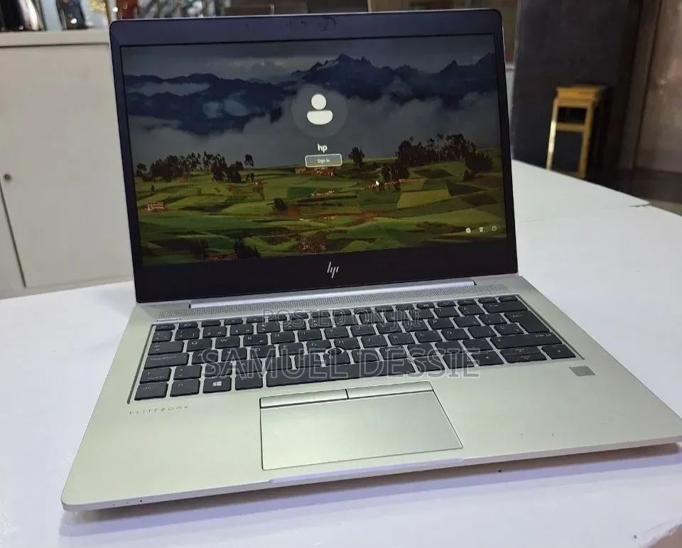 New Laptop HP EliteBook 830 G5 8GB Intel Core i5 SSD 512GB