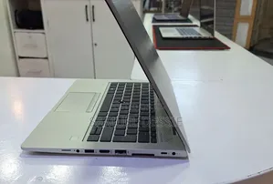 New Laptop HP EliteBook 830 G5 8GB Intel Core i5 SSD 512GB