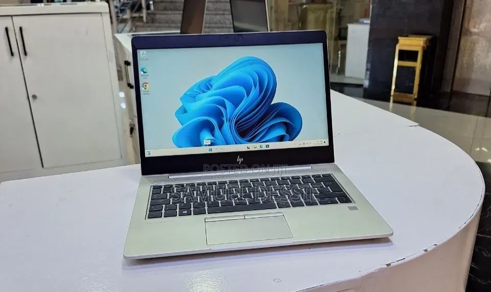 New Laptop HP EliteBook 830 G5 8GB Intel Core i5 SSD 512GB