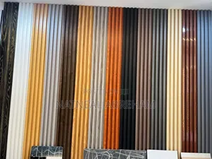 WPC እና Uv Stickerዎችን በተለያዩ ቀለም አማራጮች