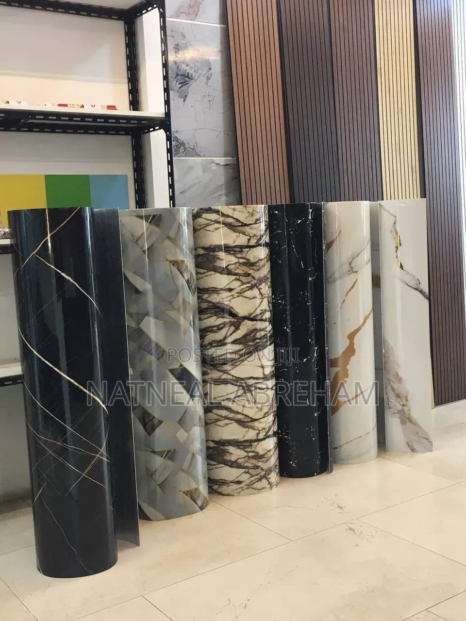 WPC እና Uv Stickerዎችን በተለያዩ ቀለም አማራጮች