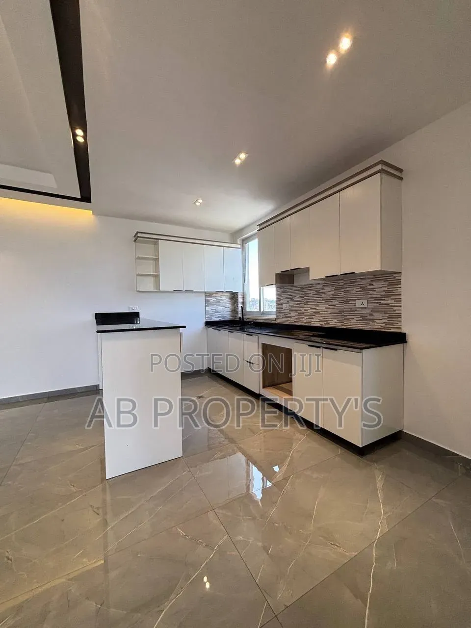 3bdrm Apartment in 22 Signal, Yeka for sale