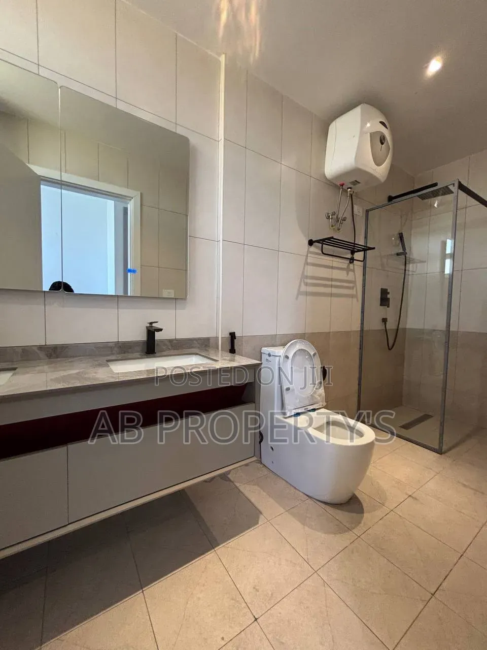 3bdrm Apartment in 22 Signal, Yeka for sale