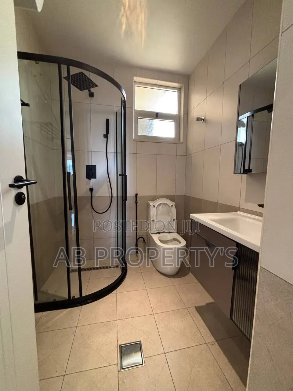 3bdrm Apartment in 22 Signal, Yeka for sale