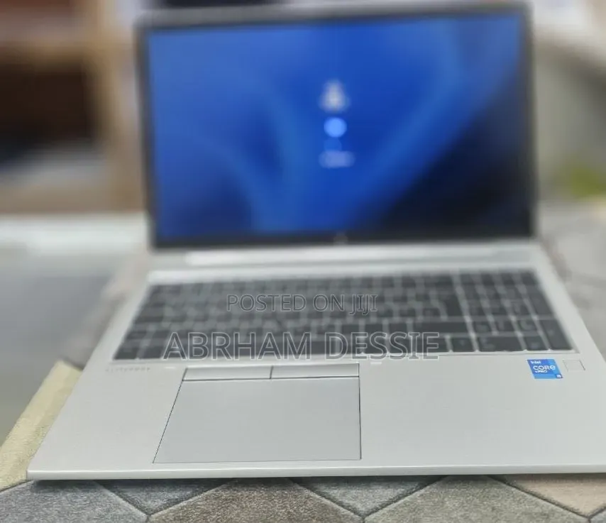 New Laptop HP 16GB Intel Core i5 SSD 512GB