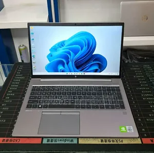 New Laptop HP ZBook 14 16GB Intel Core i7 SSD 512GB