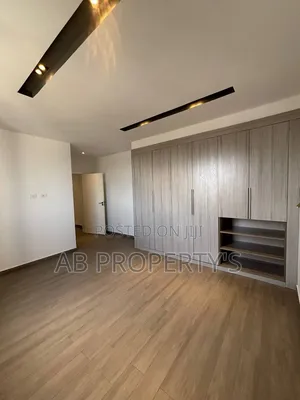 2bdrm Apartment in 22 ሲግናል, Yeka for sale