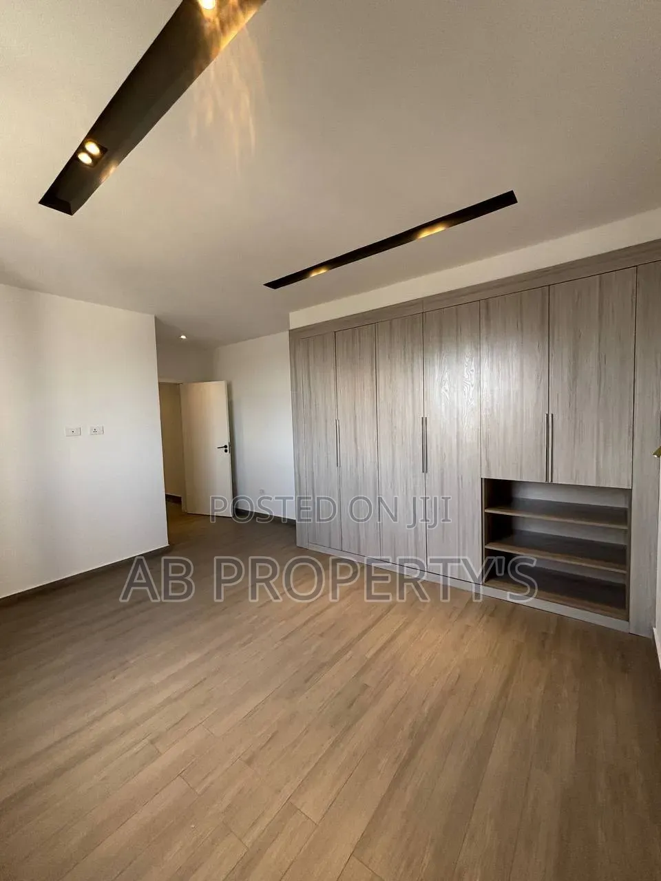 2bdrm Apartment in 22 ሲግናል, Yeka for sale