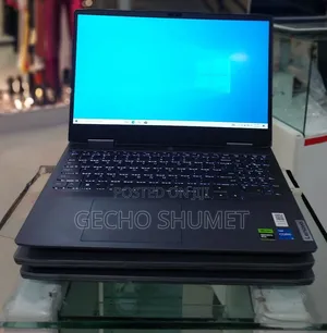 New Laptop Lenovo LOQ 15AHP10 16GB Intel Core i5 SSD 512GB