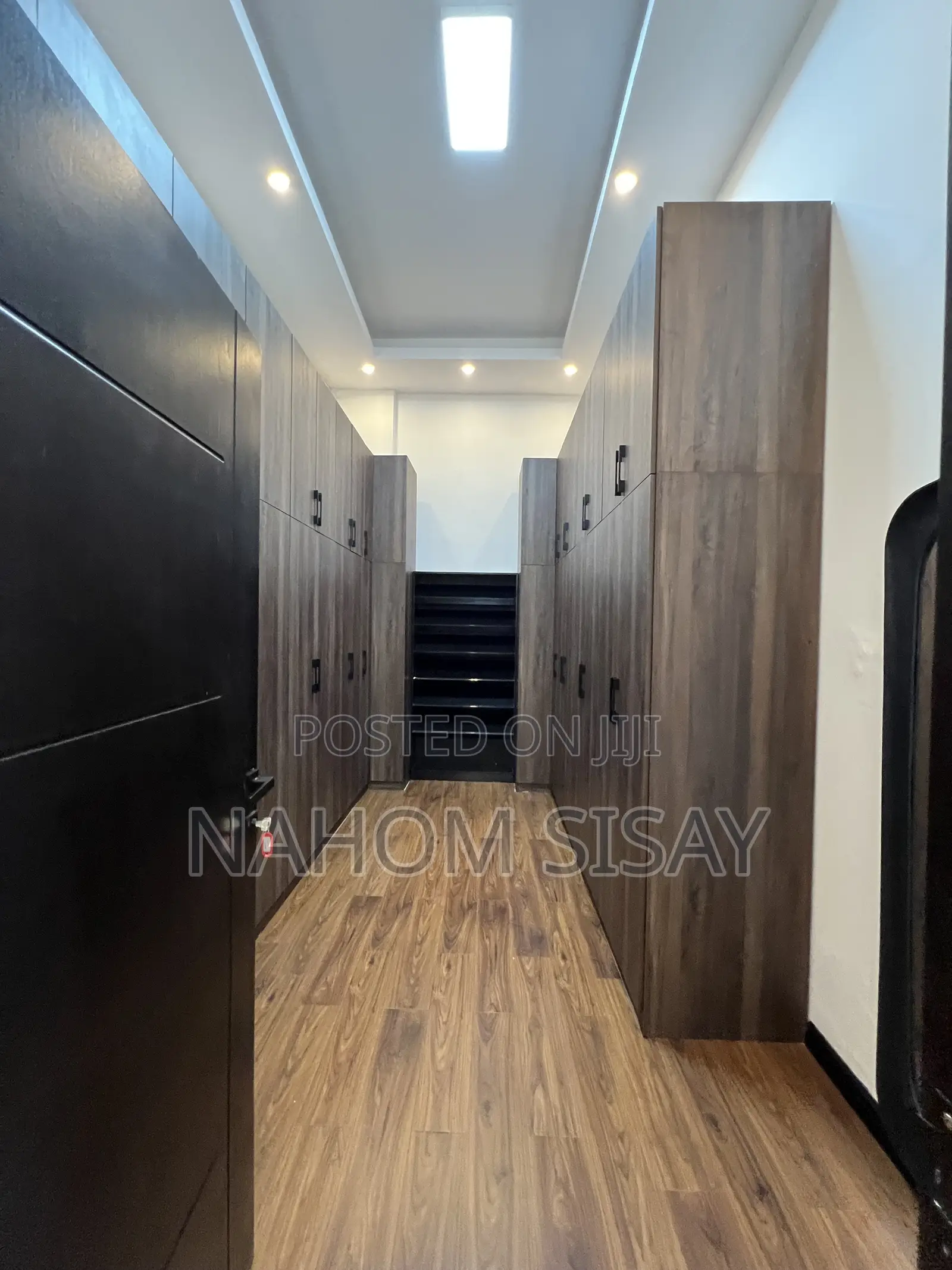 Furnished 4bdrm Penthouse in House Review, Bole for rent