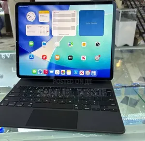 New Apple iPad Pro (2022) 256 GB