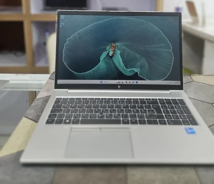 New Laptop HP EliteBook 840 G8 16GB Intel Core i5 SSD 512GB