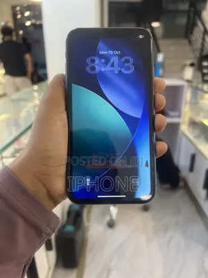 Apple iPhone 11 64 GB Black