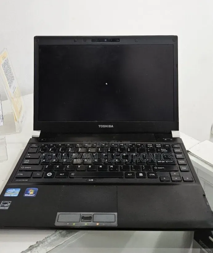 New Laptop Toshiba Portege R830 6GB Intel Core i5 HDD 750GB
