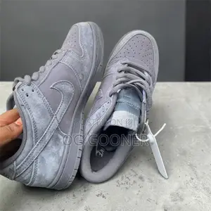 Nike SB Supreme