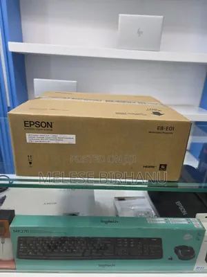 Brand New Epson Eb-E01 Projector