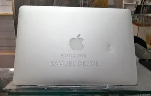 New Laptop Apple MacBook Pro 2013 8GB Intel Core i5 SSD 256GB
