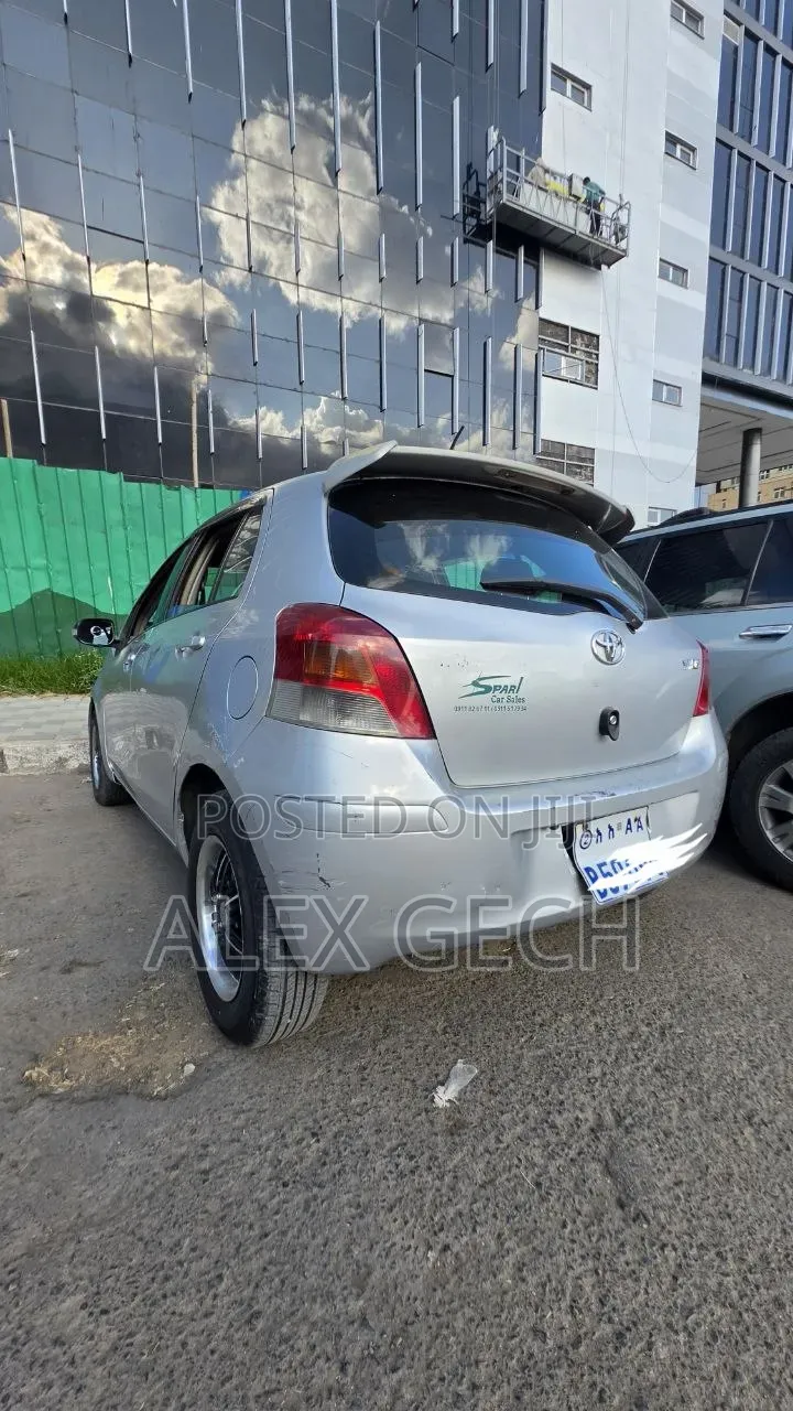 Toyota Yaris 2008 Silver