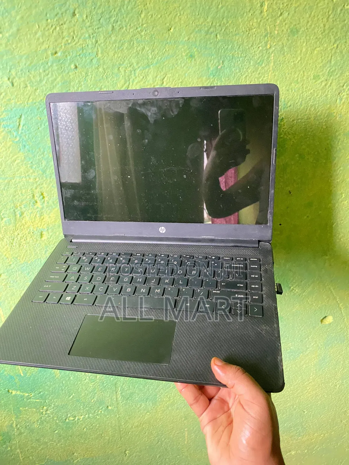 Laptop HP 14-dq1088wm 8GB AMD A10 SSD 128GB