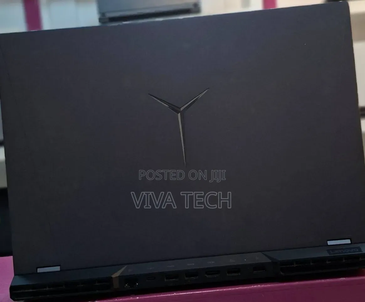 New Laptop Lenovo 16GB AMD Ryzen 7 SSD 512GB