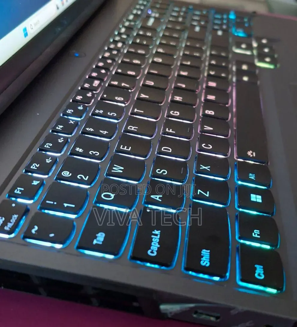 New Laptop Lenovo 16GB AMD Ryzen 7 SSD 512GB
