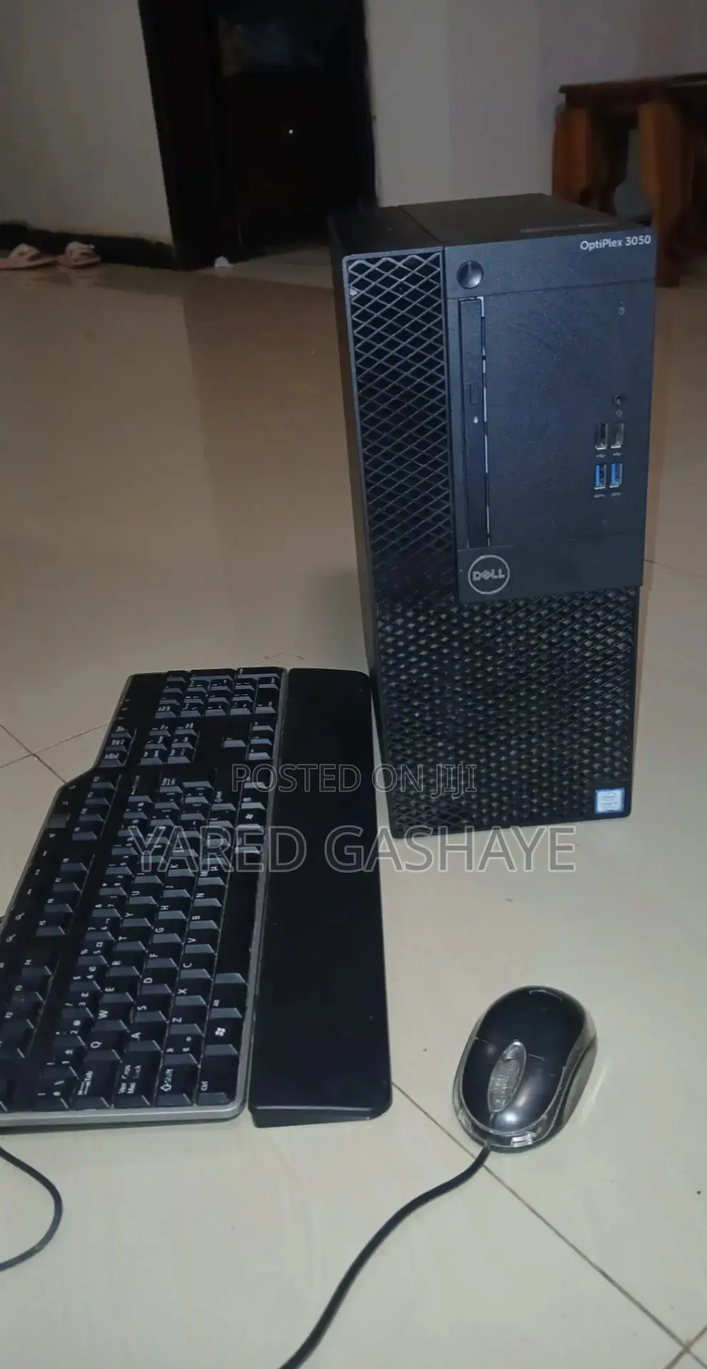 Desktop Computer Dell OptiPlex 3050 4GB Intel Core i5 HDD 500GB