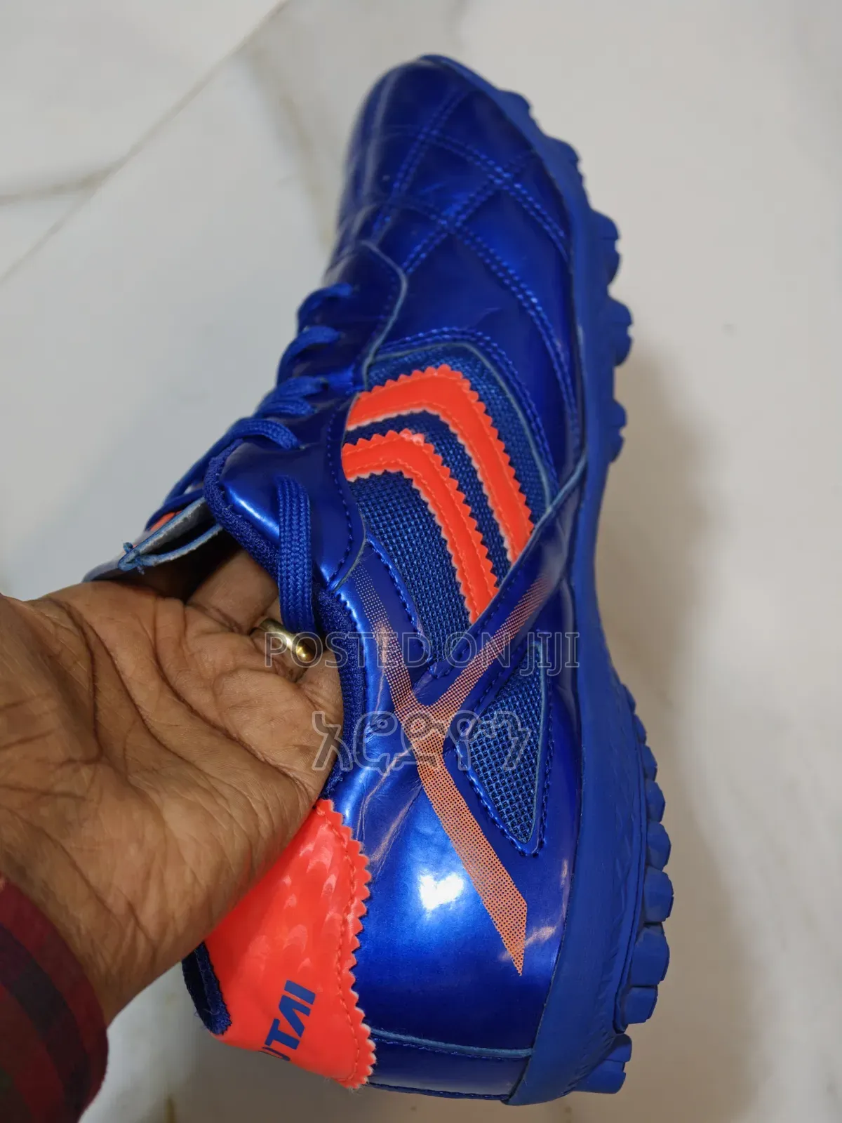 ቶርሽን ታኬታ Football Shoes