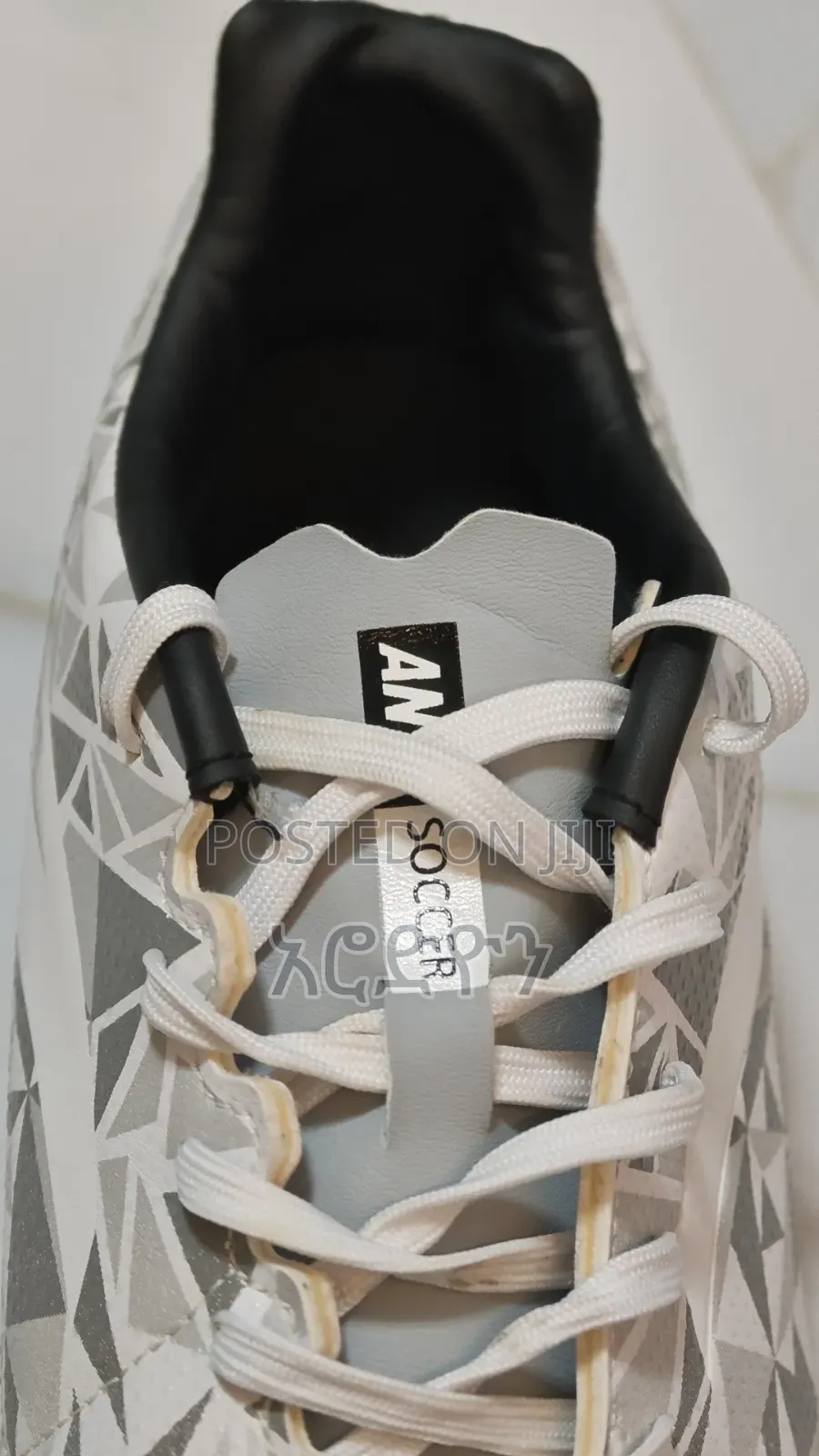ኦርጅናል እጅግ በጣም ጠንካራ ታኬታ። ታኬታ Football Shoe