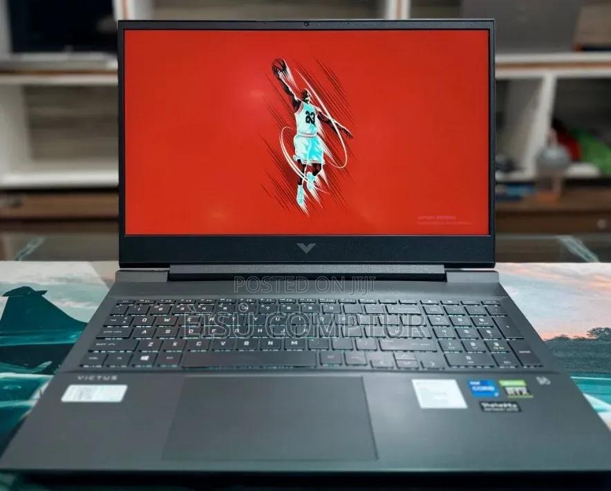 New Laptop HP Victus 15 16GB Intel Core i7 SSD 512GB