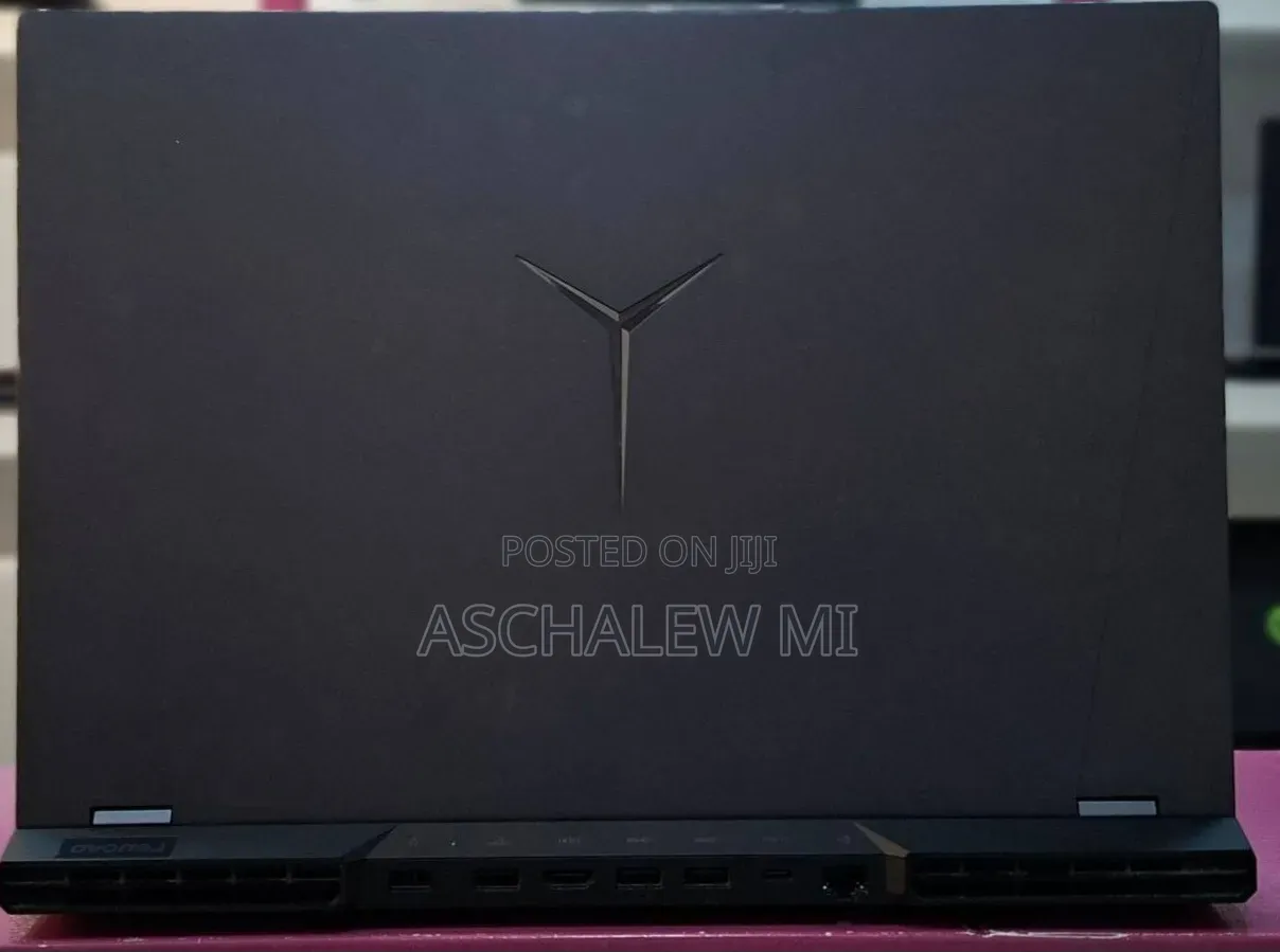 New Laptop Lenovo Legion 5 16GB AMD Ryzen 7 SSD 512GB