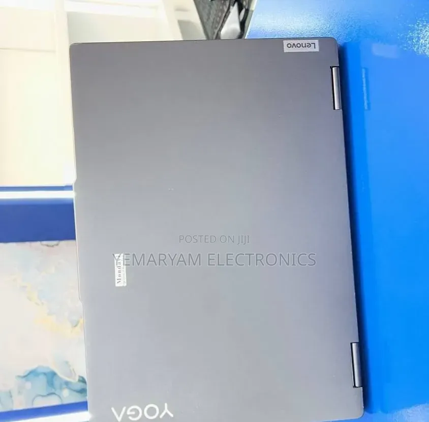 New Laptop Lenovo Yoga Slim 7 16GB AMD Ryzen 7 SSD 512GB