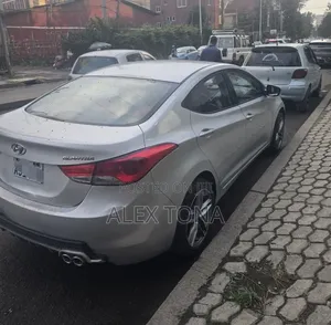 Hyundai Elantra 2013 Silver