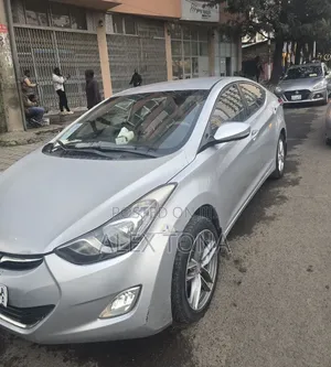 Hyundai Elantra 2013 Silver
