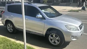 Toyota RAV4 2012 Silver