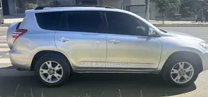 Toyota RAV4 2012 Silver