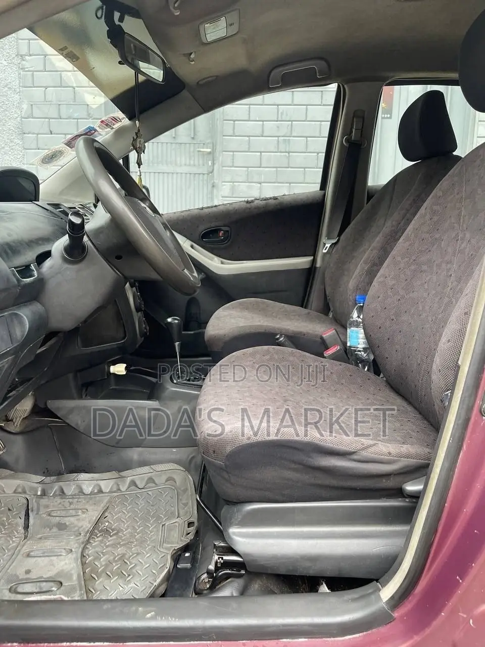 Toyota Yaris 2010 Burgundy