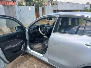 Suzuki Dzire 2024 Silver