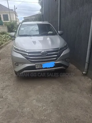 Toyota Rush 2021 Silver
