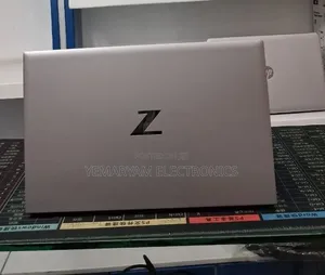 New Laptop HP ZBook Firefly 15 G7 16GB Intel Core i7 SSD 512GB